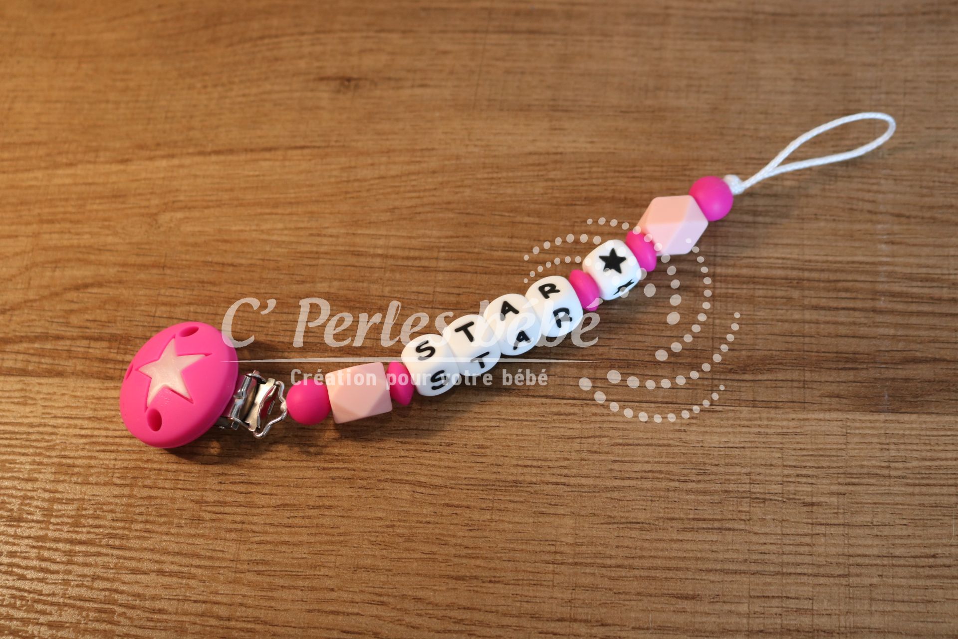 Attache tétine fille