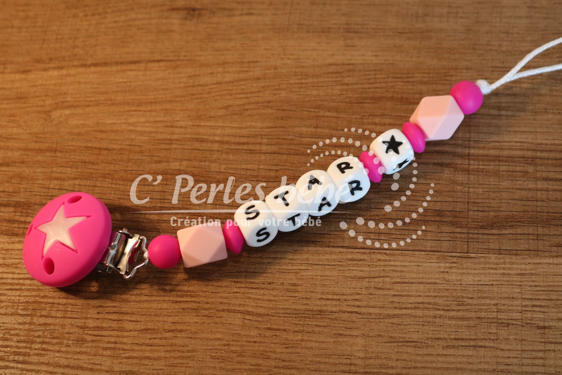 Attache tétine fille