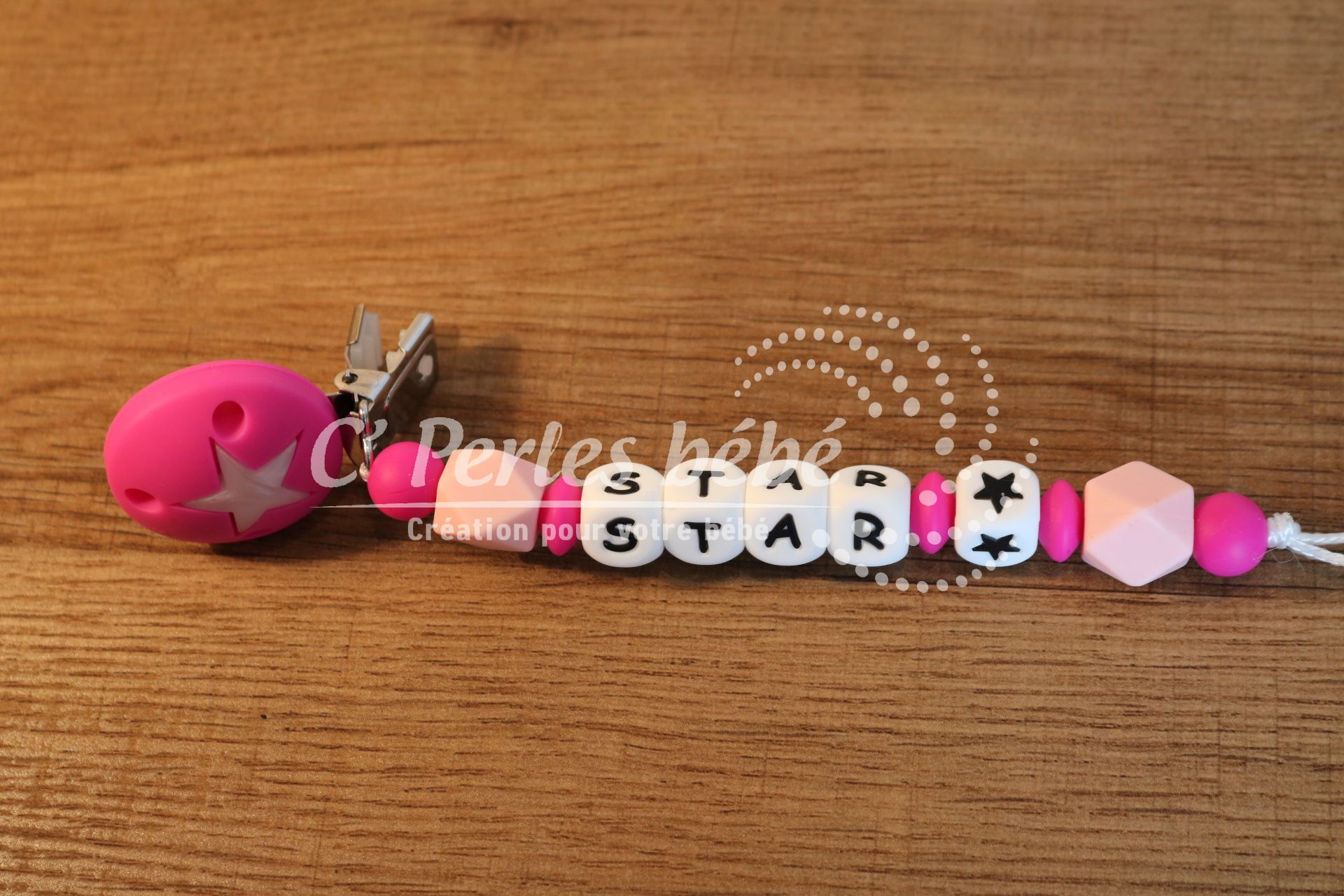 Attache tétine fille