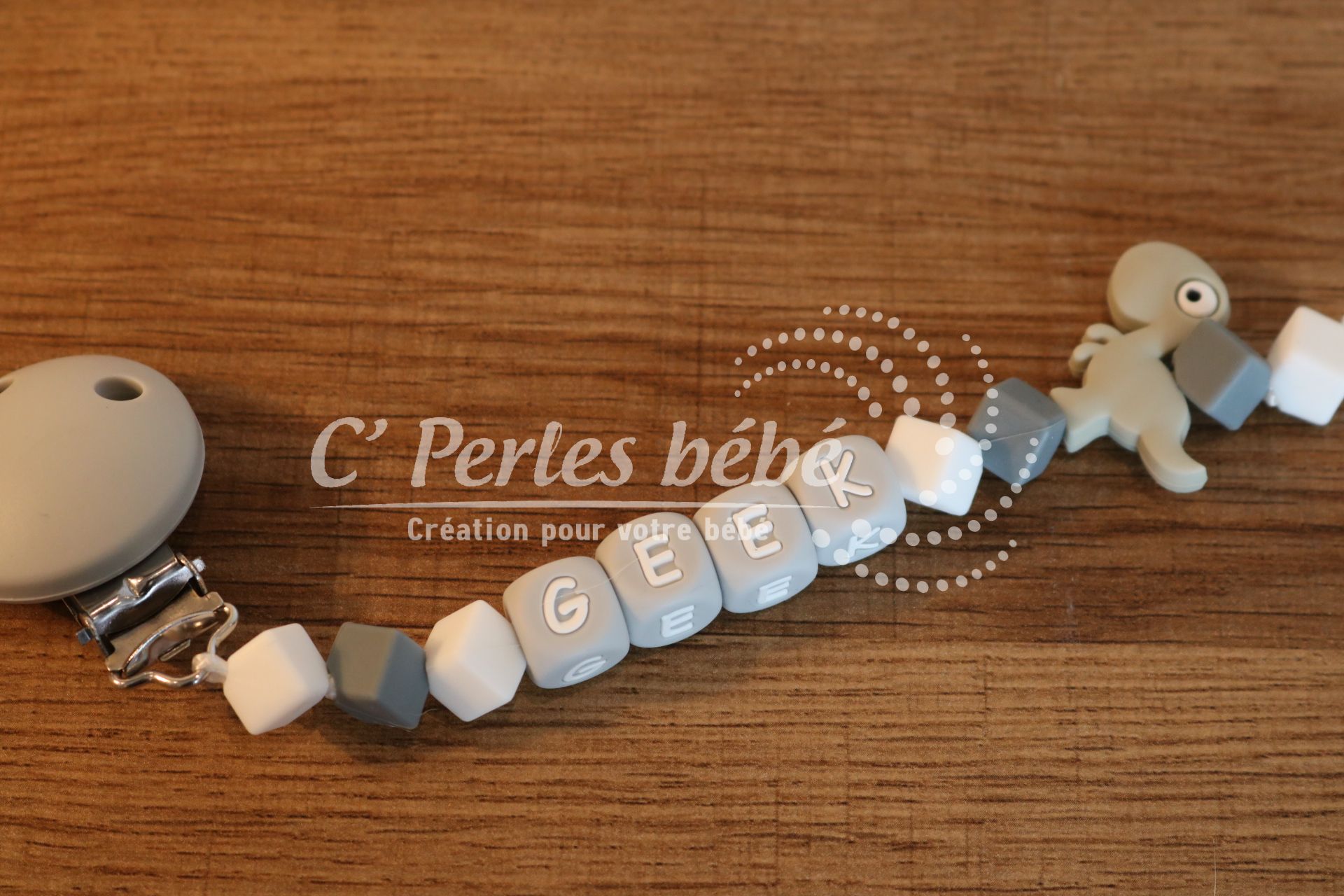 Attache tétine humour