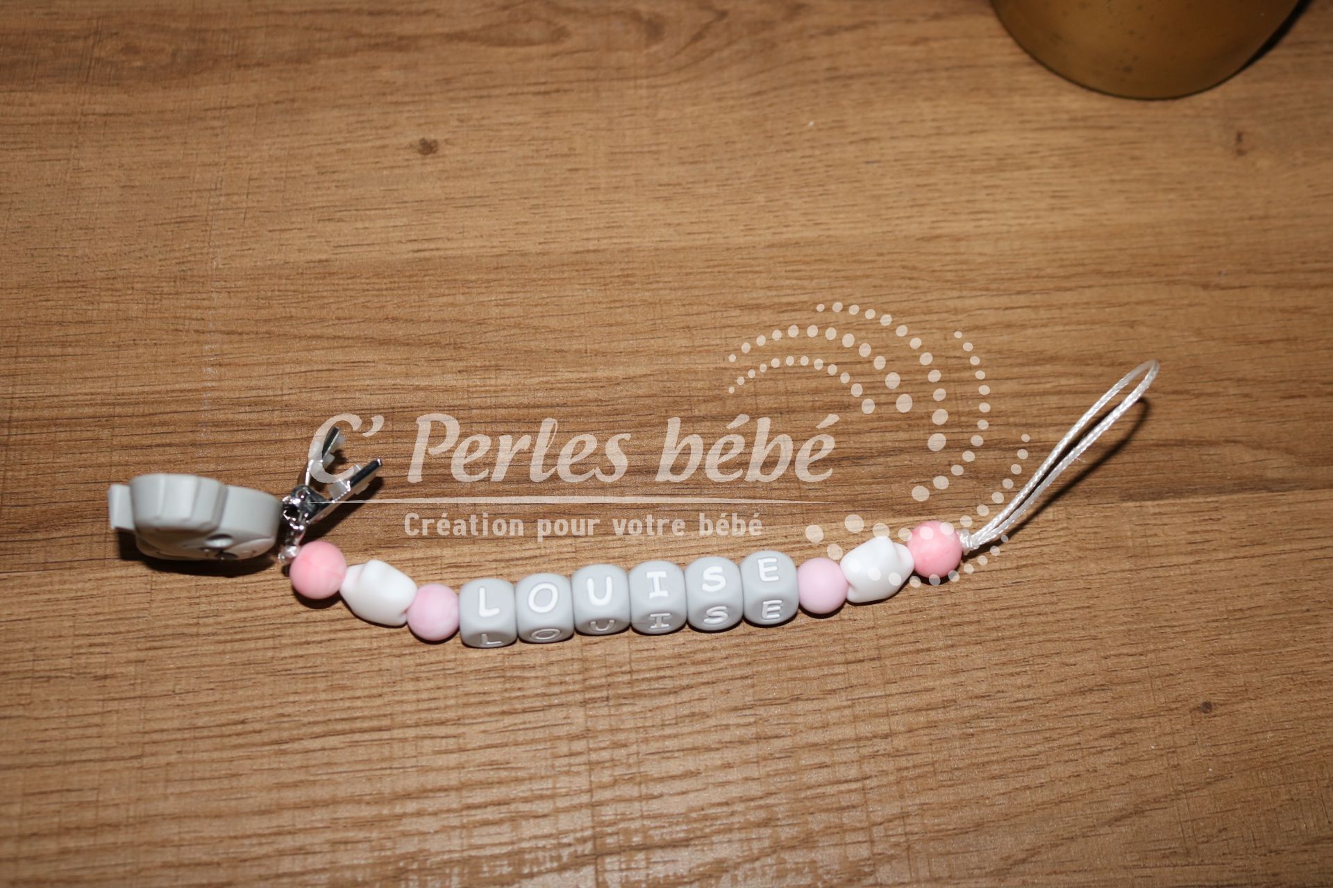 Attache tétine fille