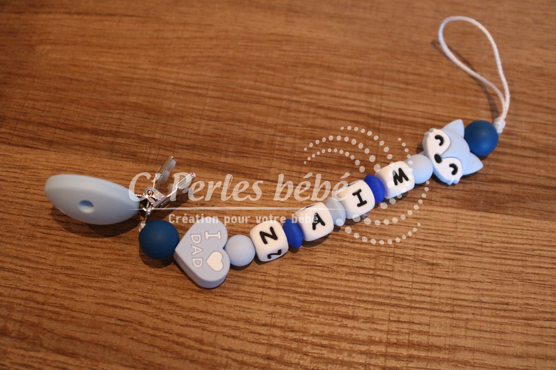 Attache tétine prénom silicone