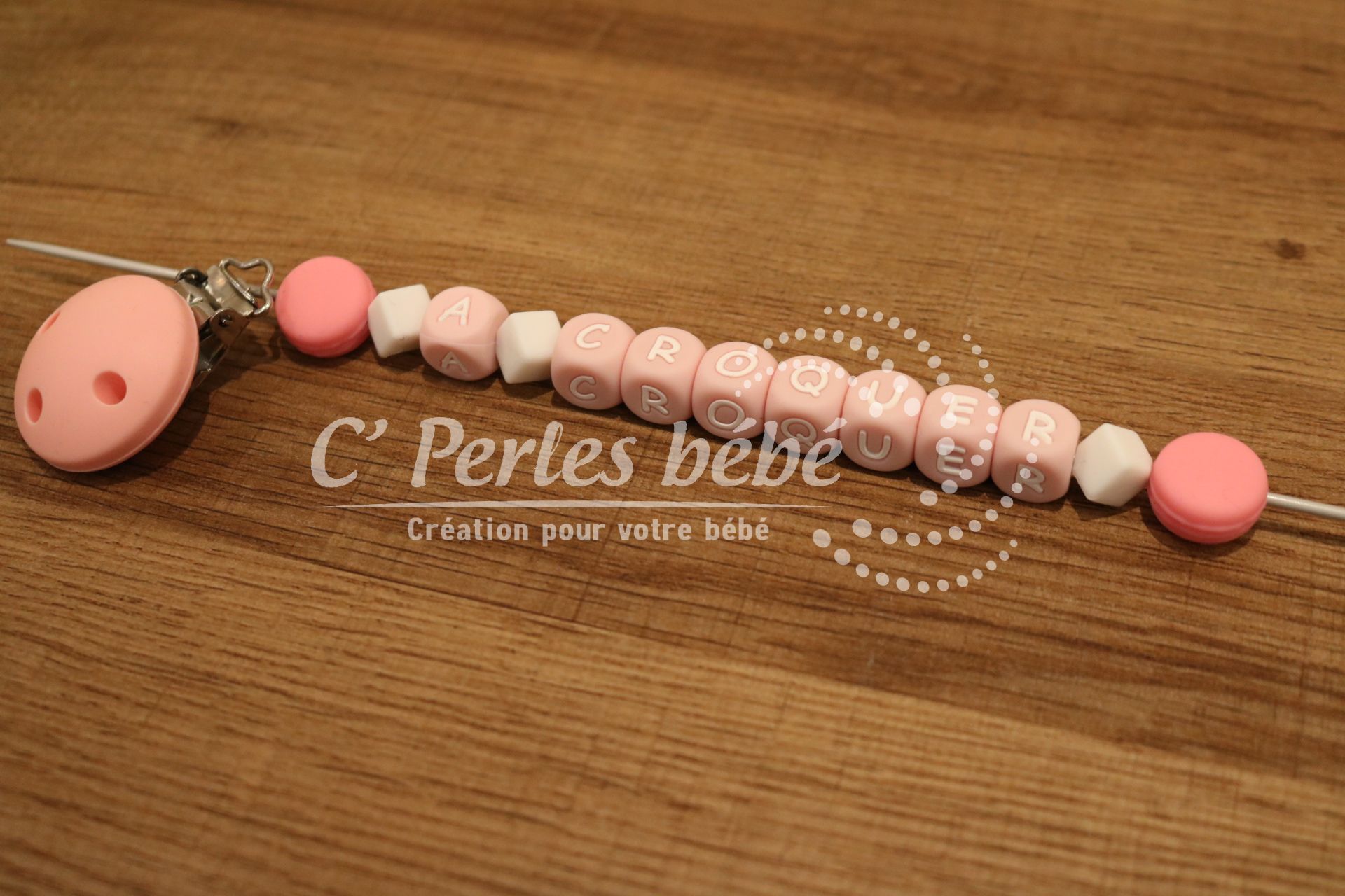 Attache tétine humour