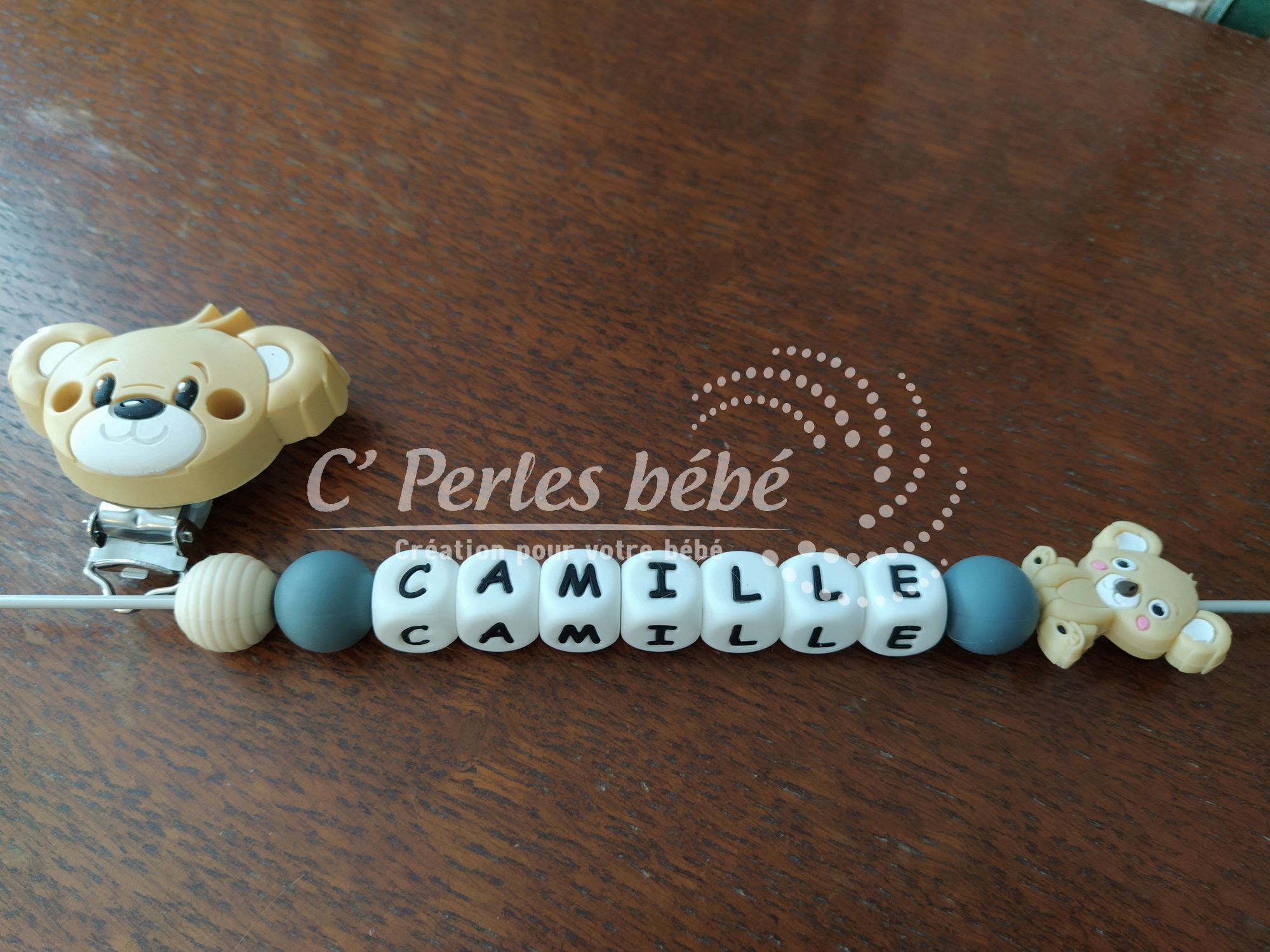 Attache tétine prénom silicone