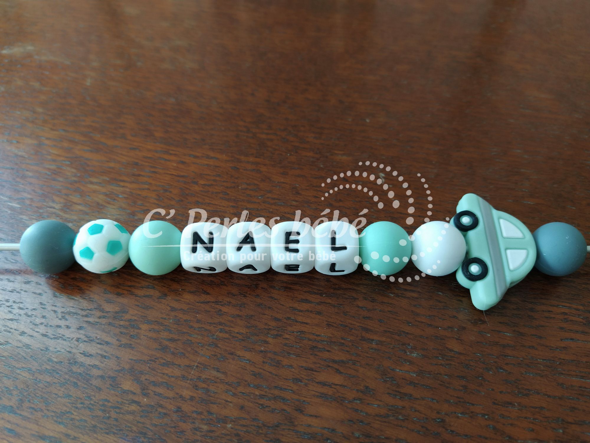 Attache tétine voiture silicone