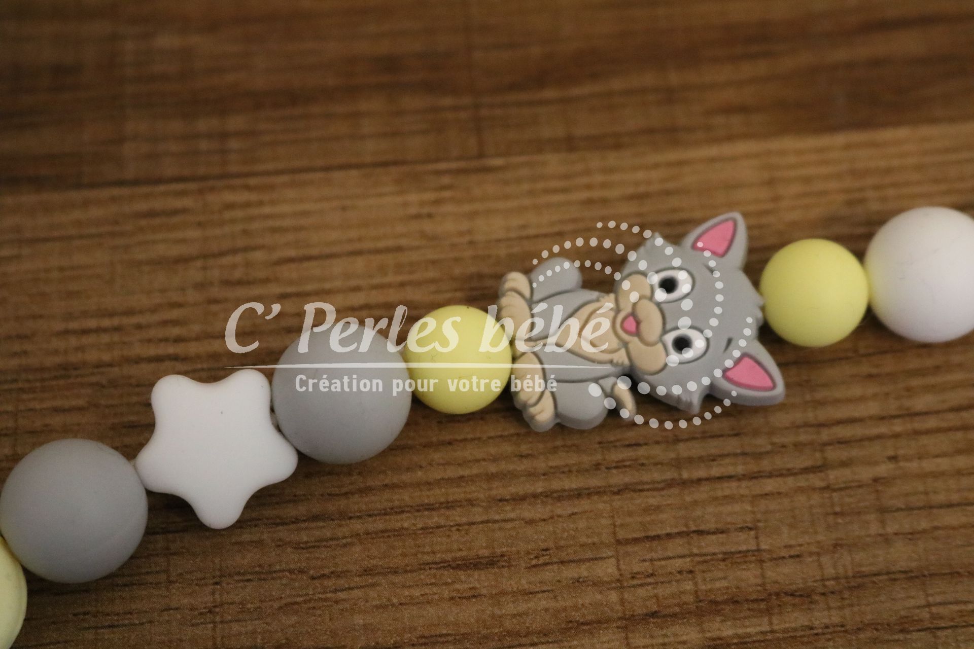 Attache tétine chat