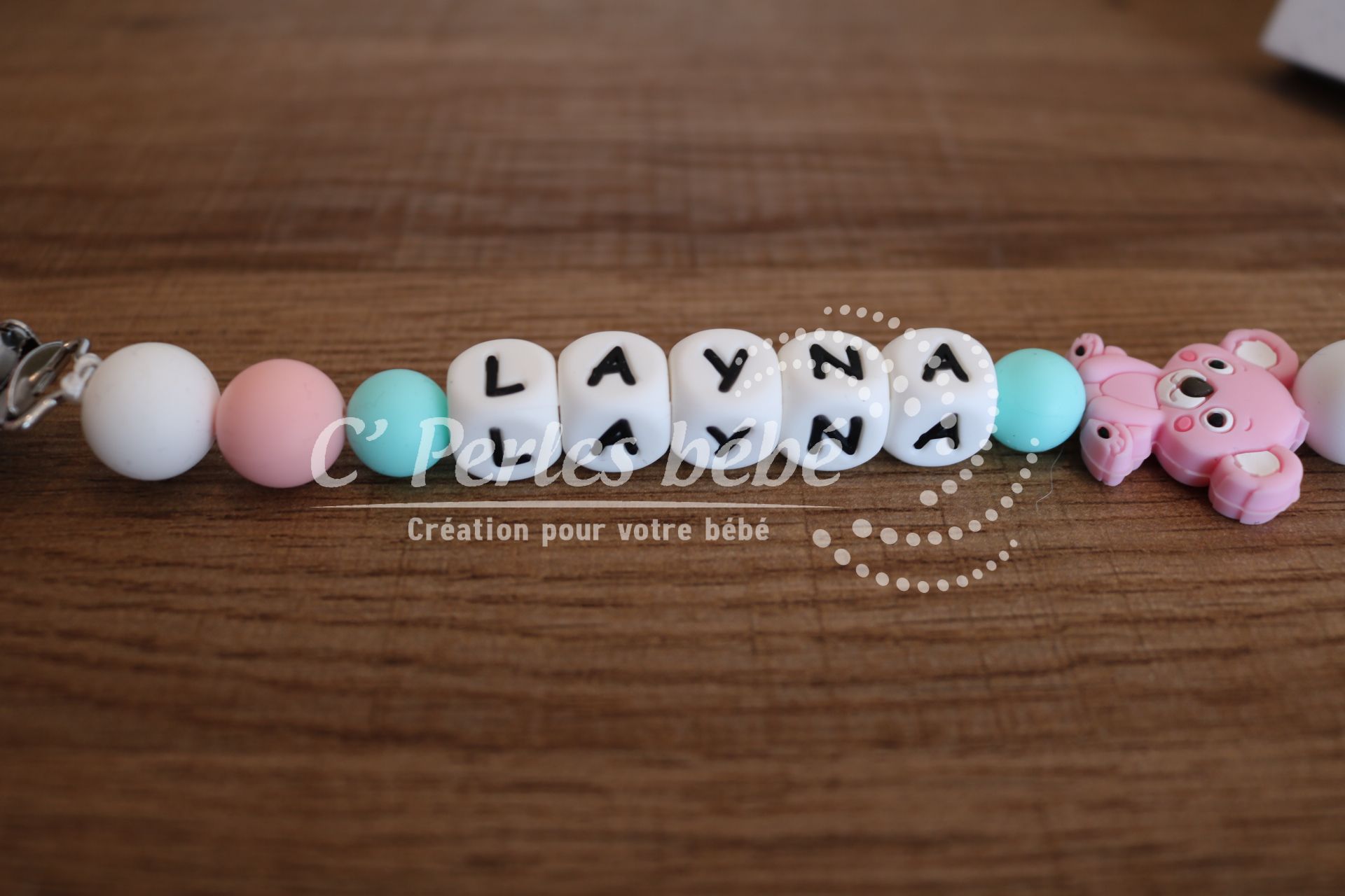 Attache tétine prénom koala